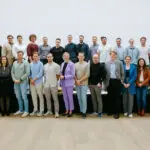 Gruppenbild der Teilnehmenden und des Betreuungsteams.